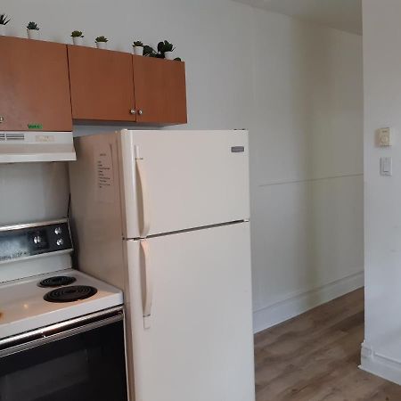 מונטריאול Tv + Netflix / High Speed Internet / Room C מראה חיצוני תמונה